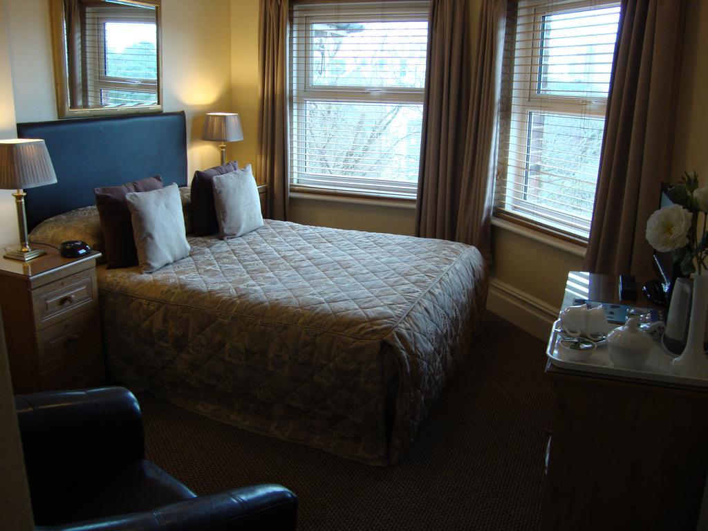 The Newark Hotell Bournemouth Exteriör bild