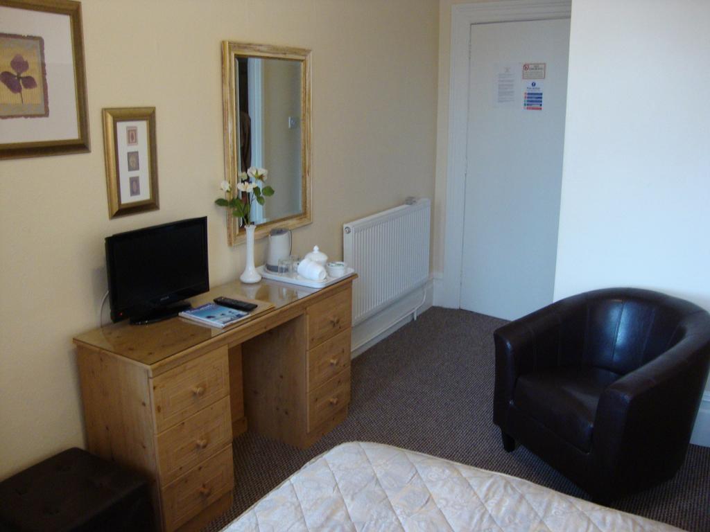 The Newark Hotell Bournemouth Exteriör bild